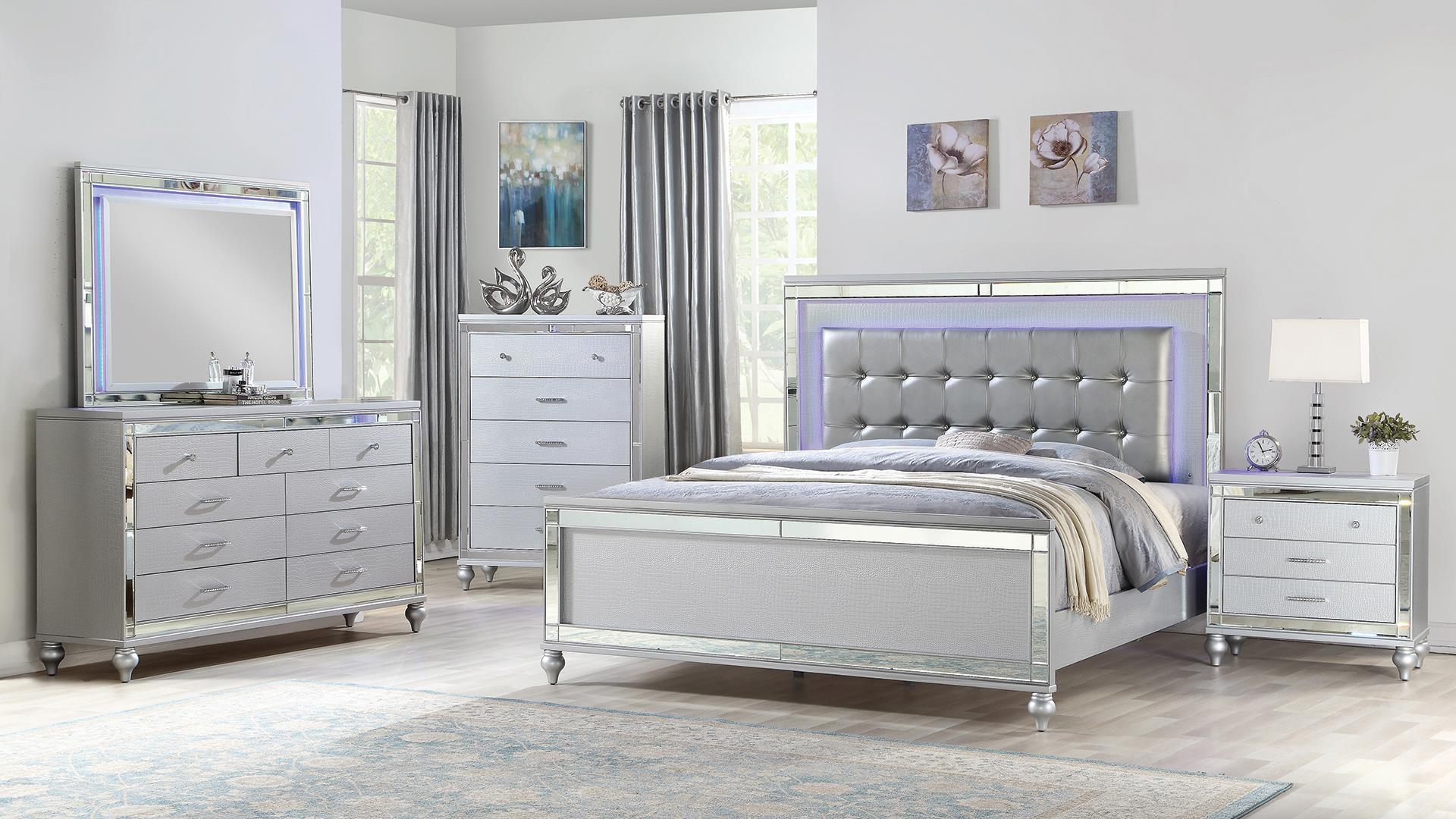 Sterling Bedroom Set in Silver